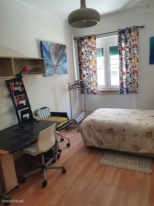 200794 - Quiet single room in the Centre of...