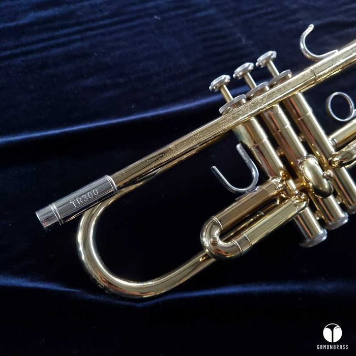 Vincent Bach TR300 prod. USA ustnik oliwka futerał trąbka