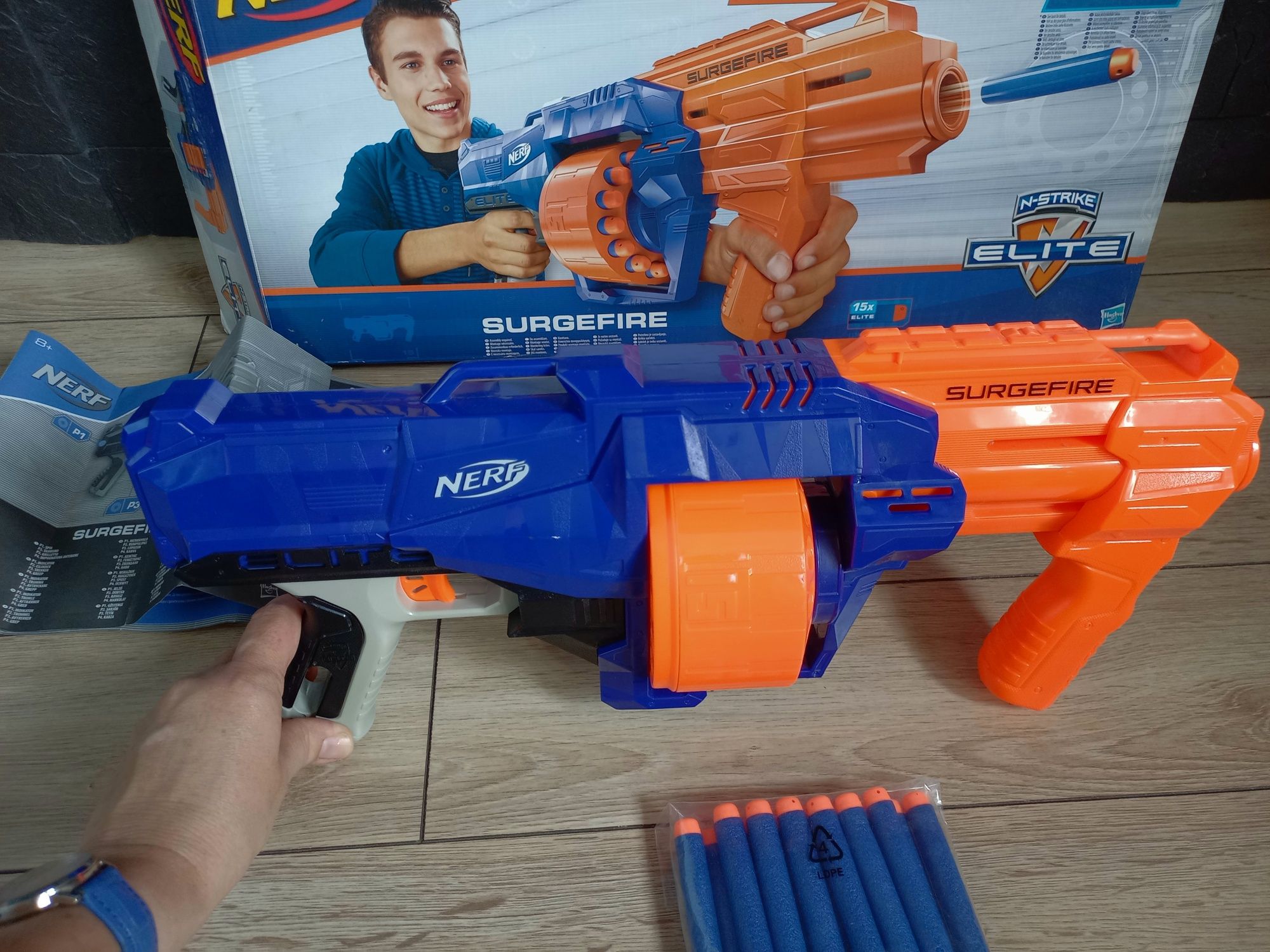 Nerf N-Strike Elite Wyrzutnia SurgeFire E0011 Hasbro 21 now. strzałek