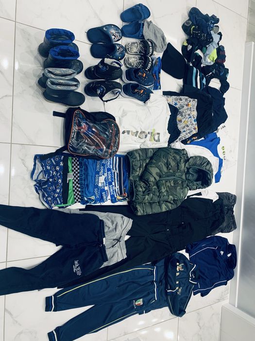 Величезний пакет одягу для хлопчика 128-134