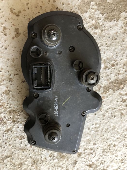 Licznik zegary yamaha r6 5sl rj05 części 03-05