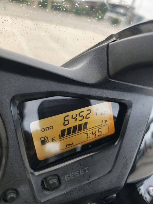 Honda VFR 800 VTEC – Top Case + Escape Black Widow