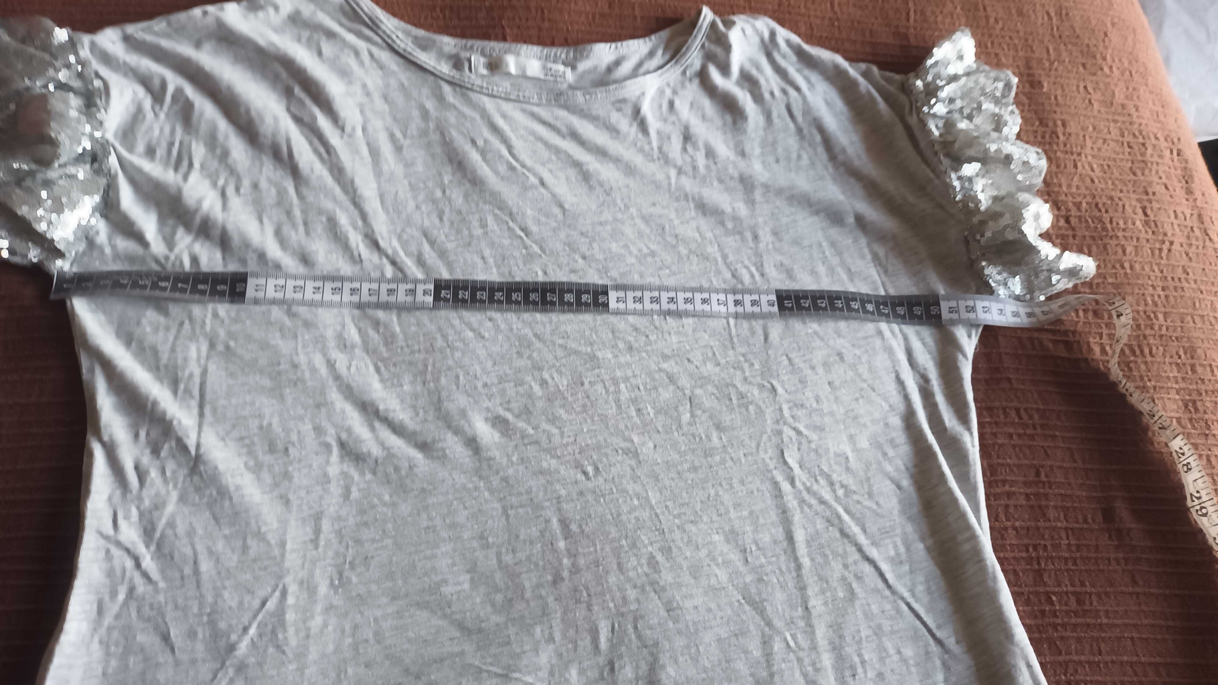 T-shirt em cinzento da Sfera