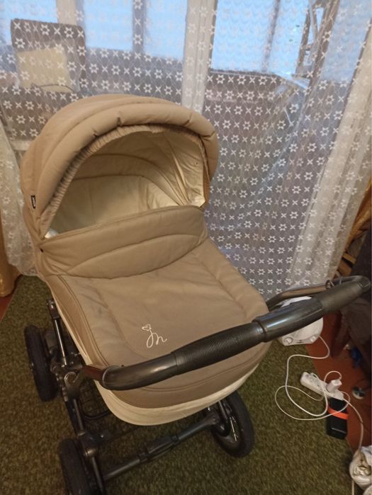 Продам коляску дитячу бу в хорошому стані