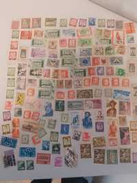 135 starych znaczków