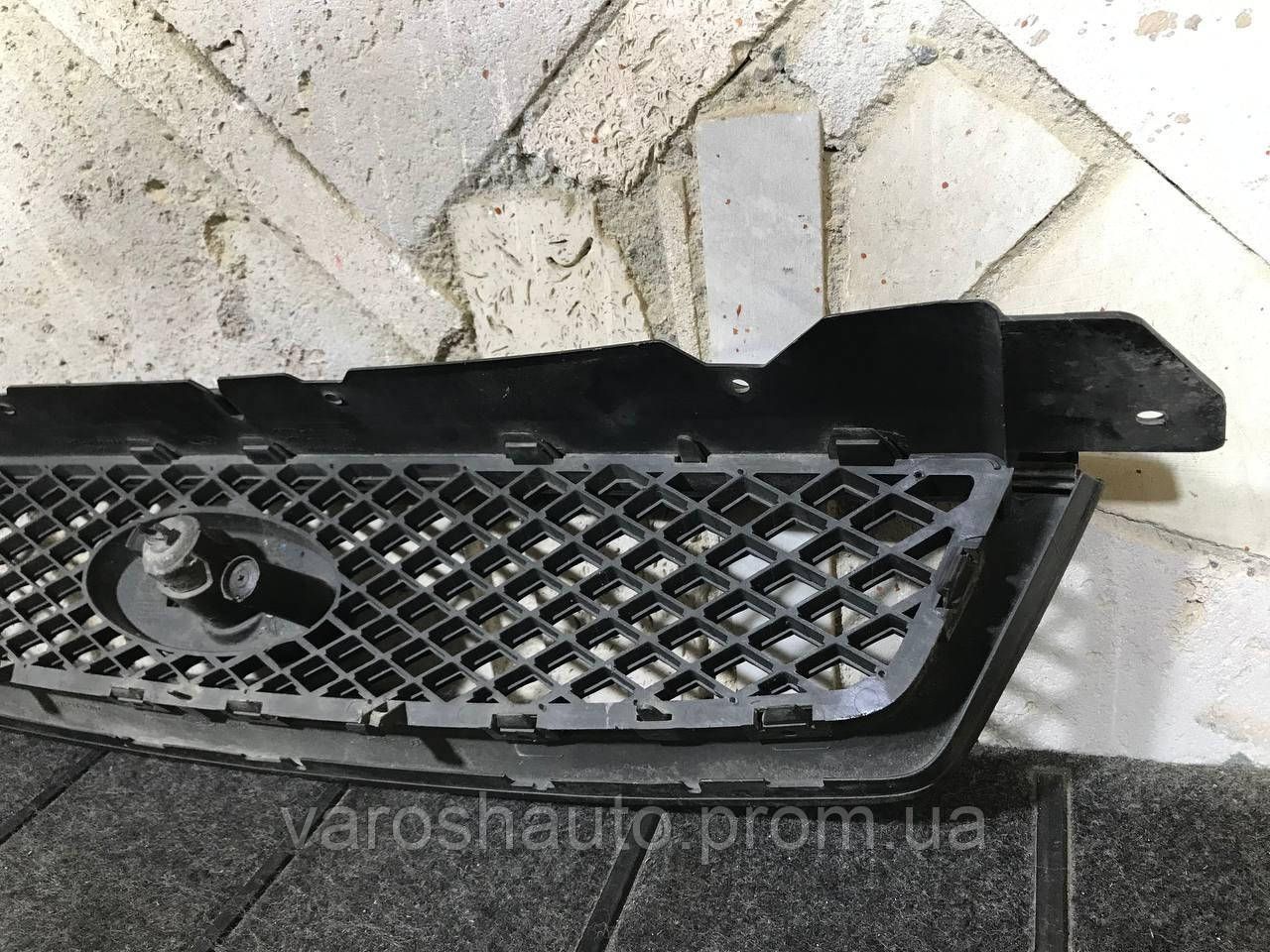 Решітка радіатора Ford Focus II 4M518C436A 4707