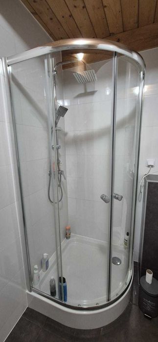 Kabina prysznicowa z brodzikiem w zestawie