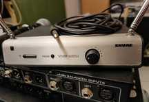 Shure T4A-CF Centralka mikrofonowego systemu bezprzewodowego.