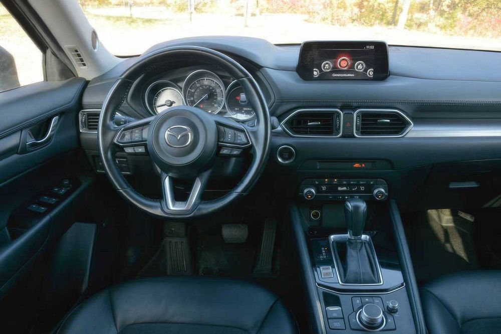 Mazda CX-5 Touring      2020