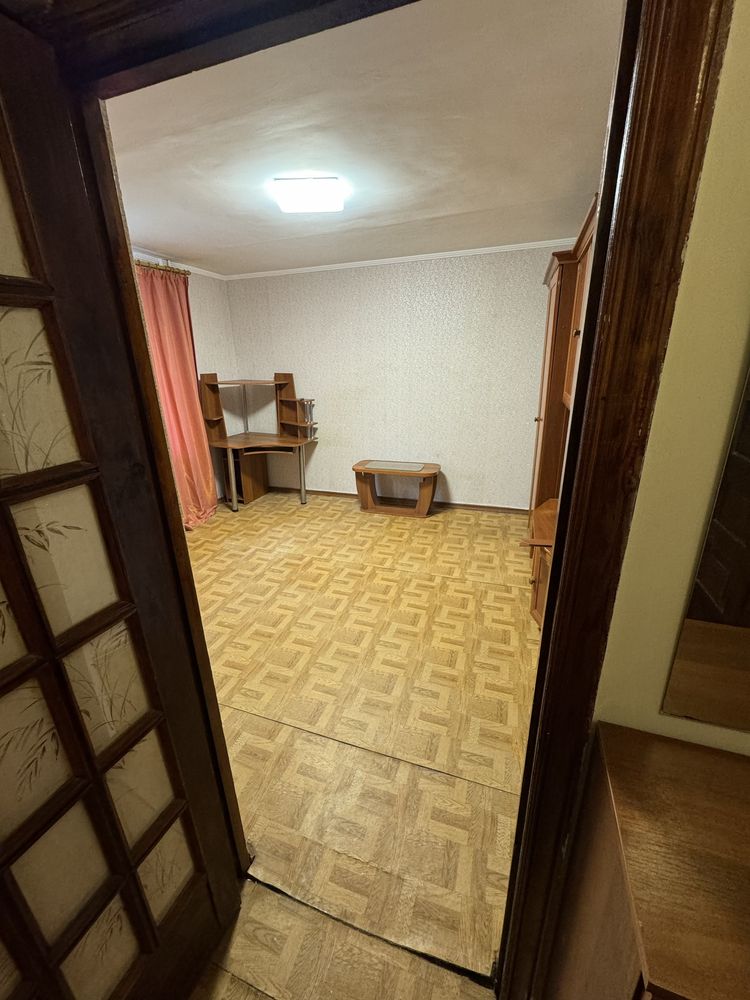 Квартира 1-но кімнатна на Олега Ольжича 3г