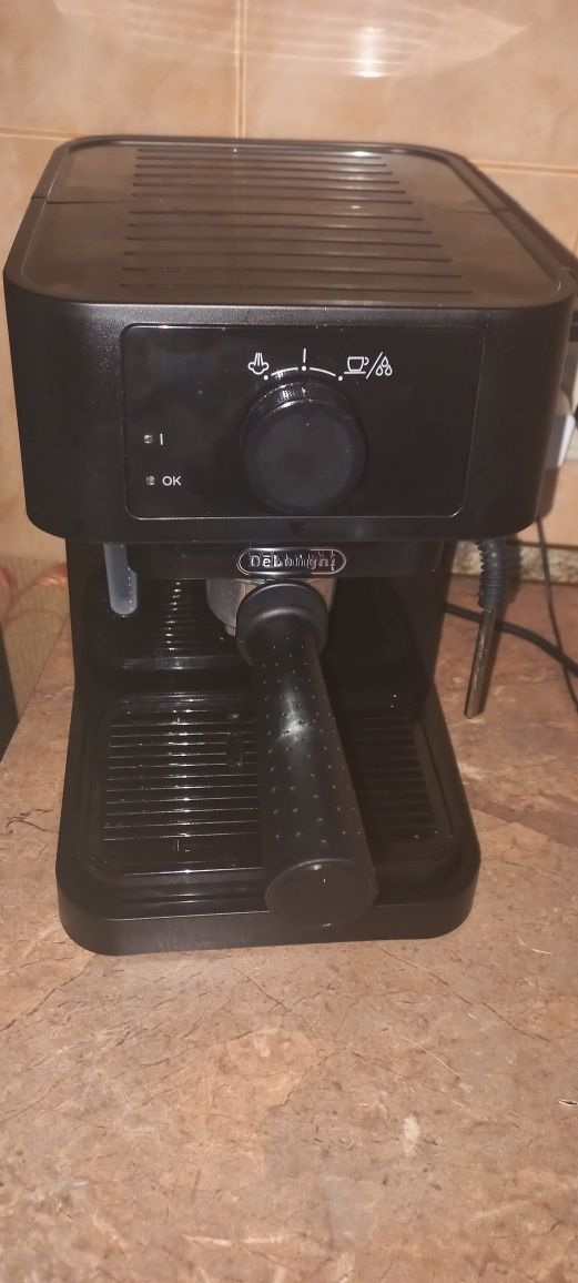 Кавоварка Delonghi