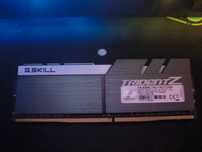 Memória RAM Trident G.Skill Z 16GB (2x8GB) DDR4-4266MHz CL19