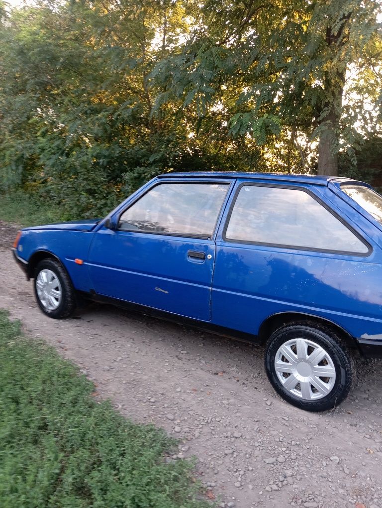Продам таврію 330₴