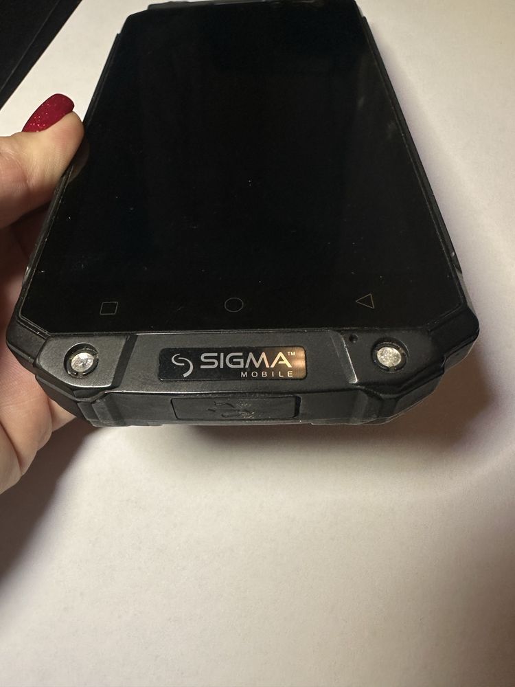 Телефон Sigma X-TREME PQ39