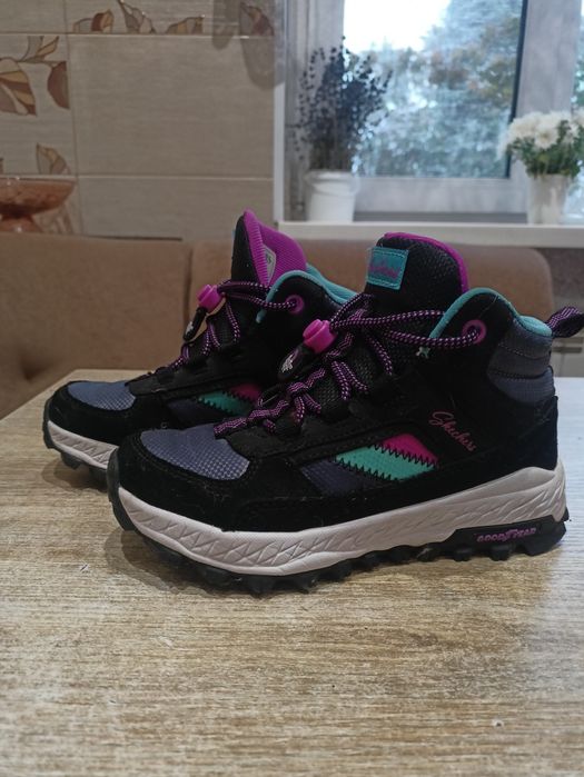 Skechers черевики для дівчинки