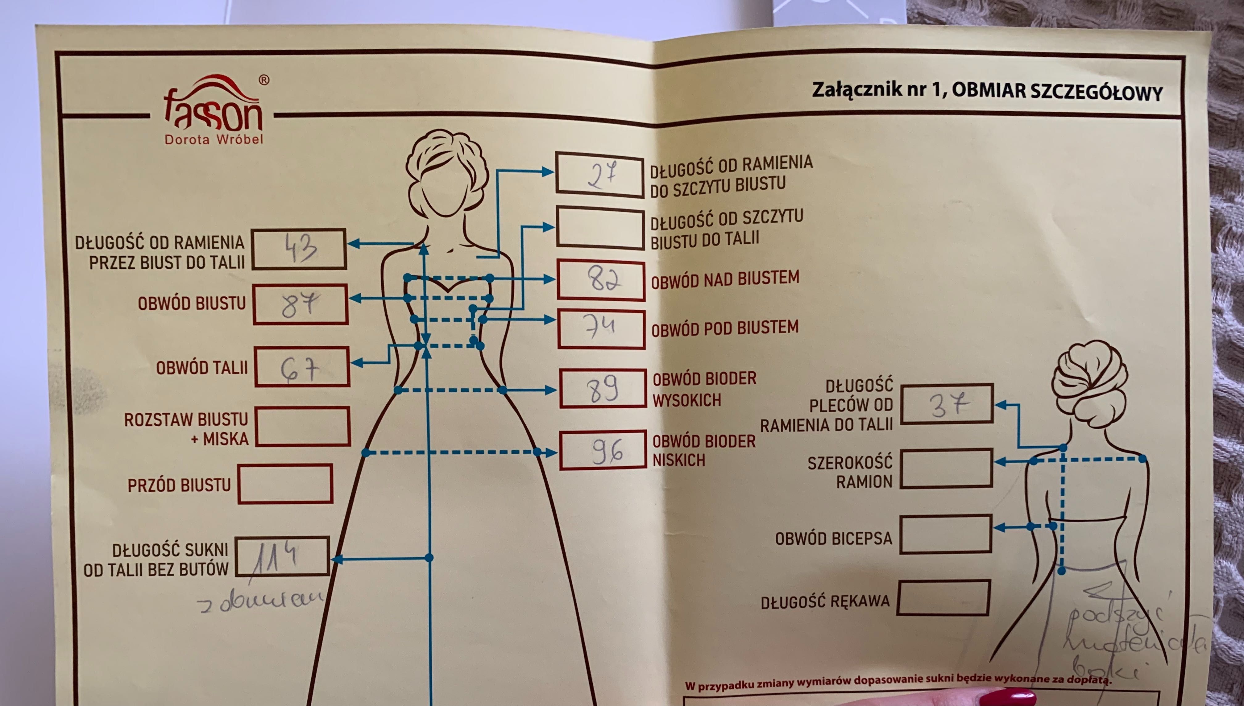 Suknia ślubna dopasowana z trenem Syrena