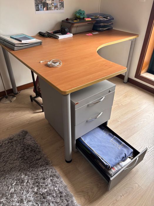 Mesa para escritório ou para quartoexcelente estado estudante