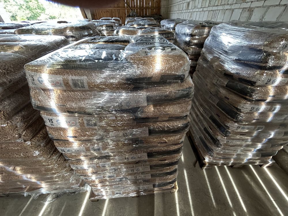 Pellet Hiton En Plus A1 , Din Plus - dostawa gratis