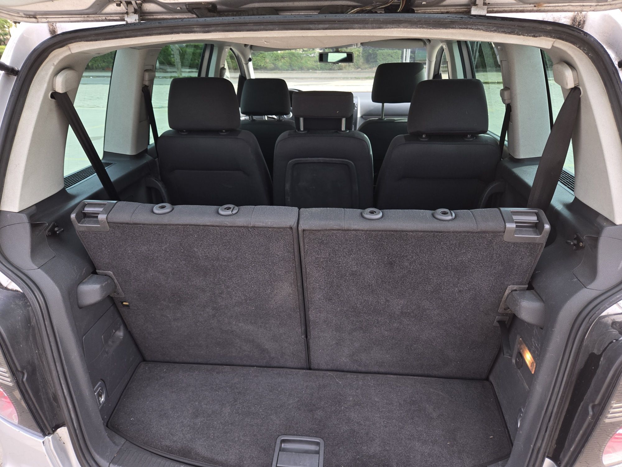 Vw touran automat 2.0 tdi 7 osobowy