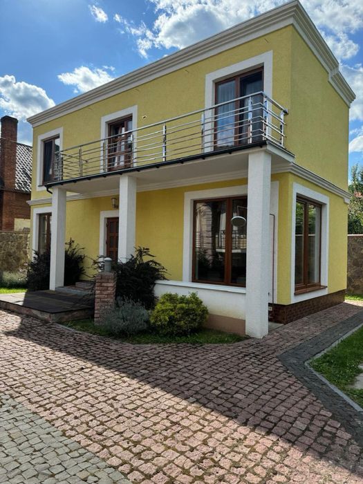 Оренда чудового будинку особнякового типу в центрі м.Сколе