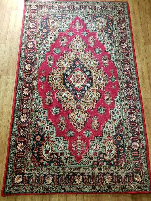 Ковёр шерстяной.