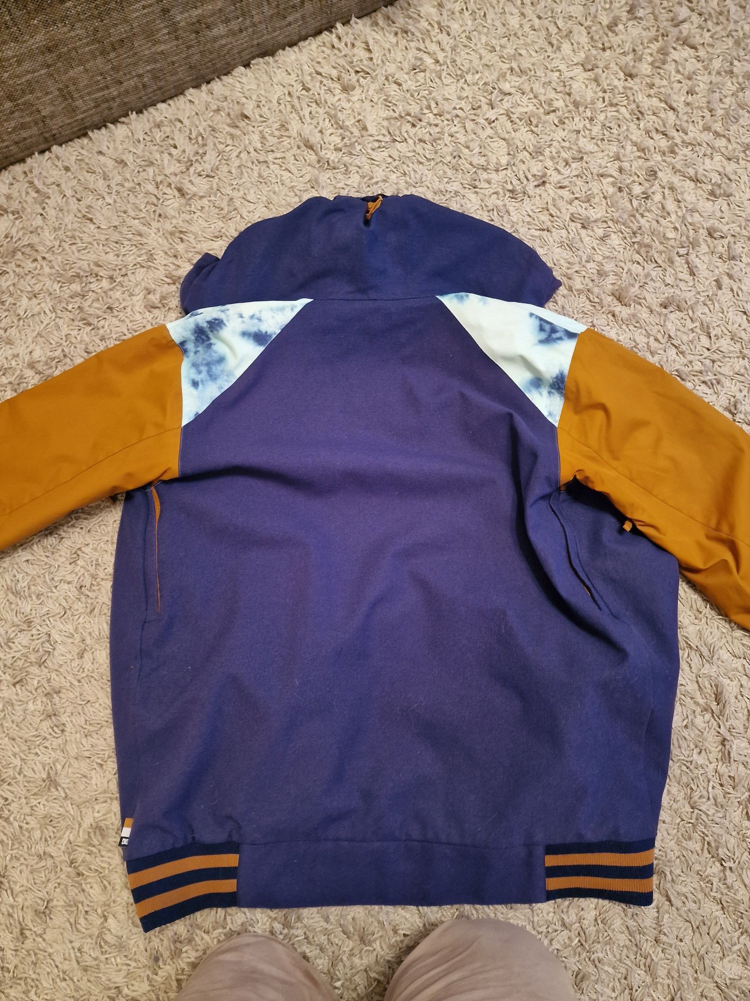 Сноубордическая куртка DC L размер