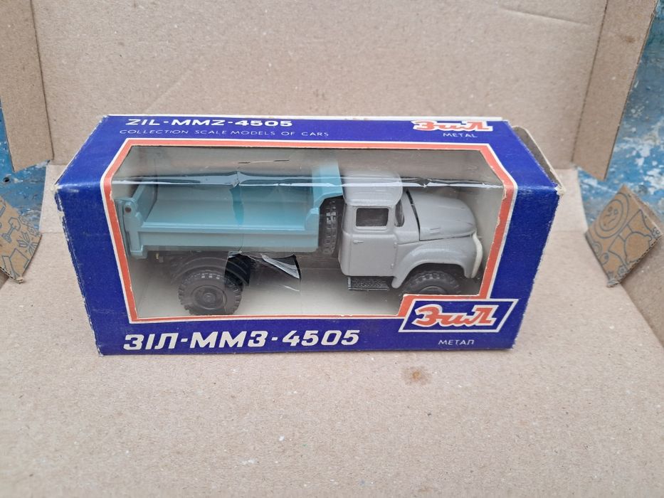 Машинка моделька ссср