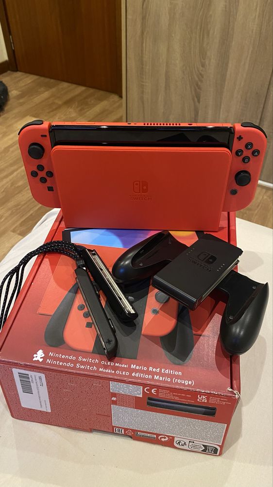 Nintendo Switch Oled Red edition Mario