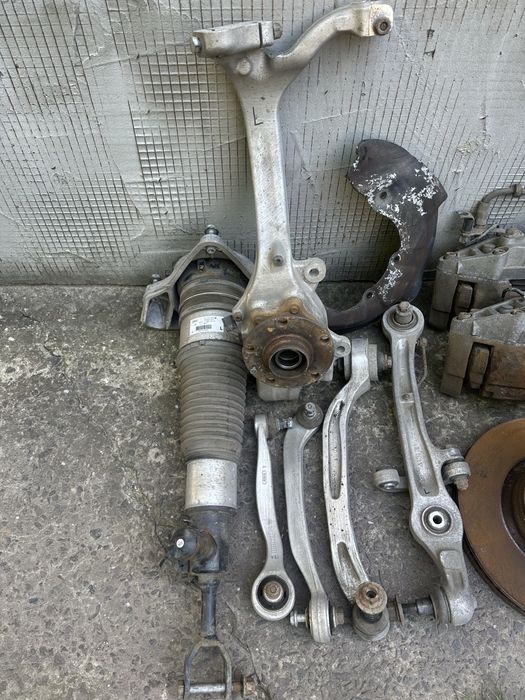 Поворотний кулак цапфа ауді audi a6 c6