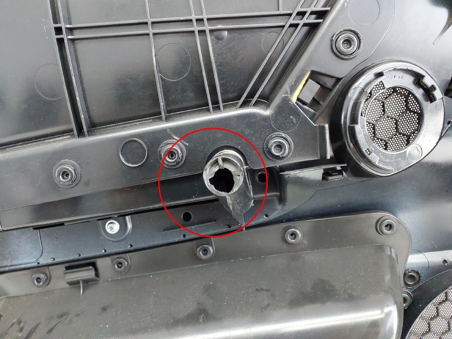 Forra porta / quartela trás direita AUDI A6 Avant (4F5, C6)