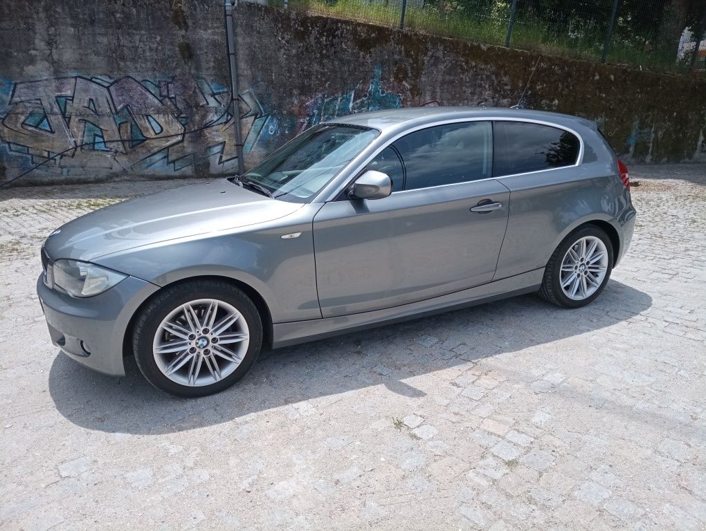 BMW 118d com GPS