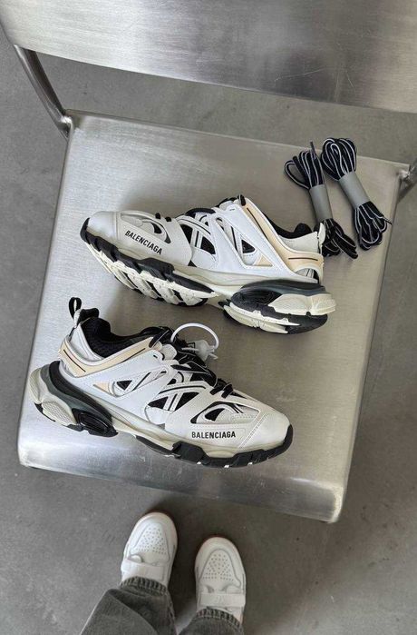 Женские кроссовки Balenciaga Track "White-Black" Размеры 36-41