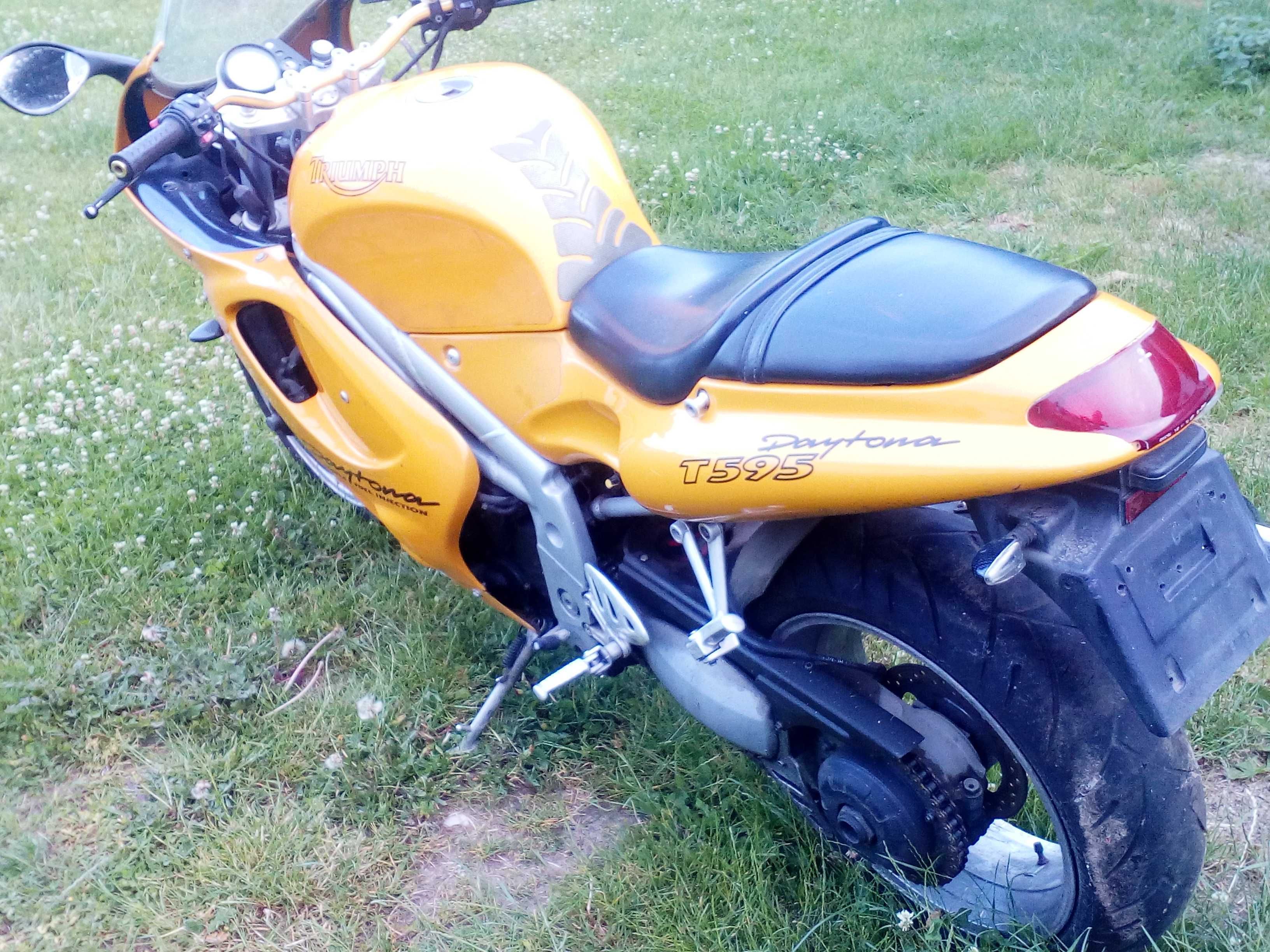 Triumph daytona moduł zapłonowy regulator napięcia przekaźnik kanapa