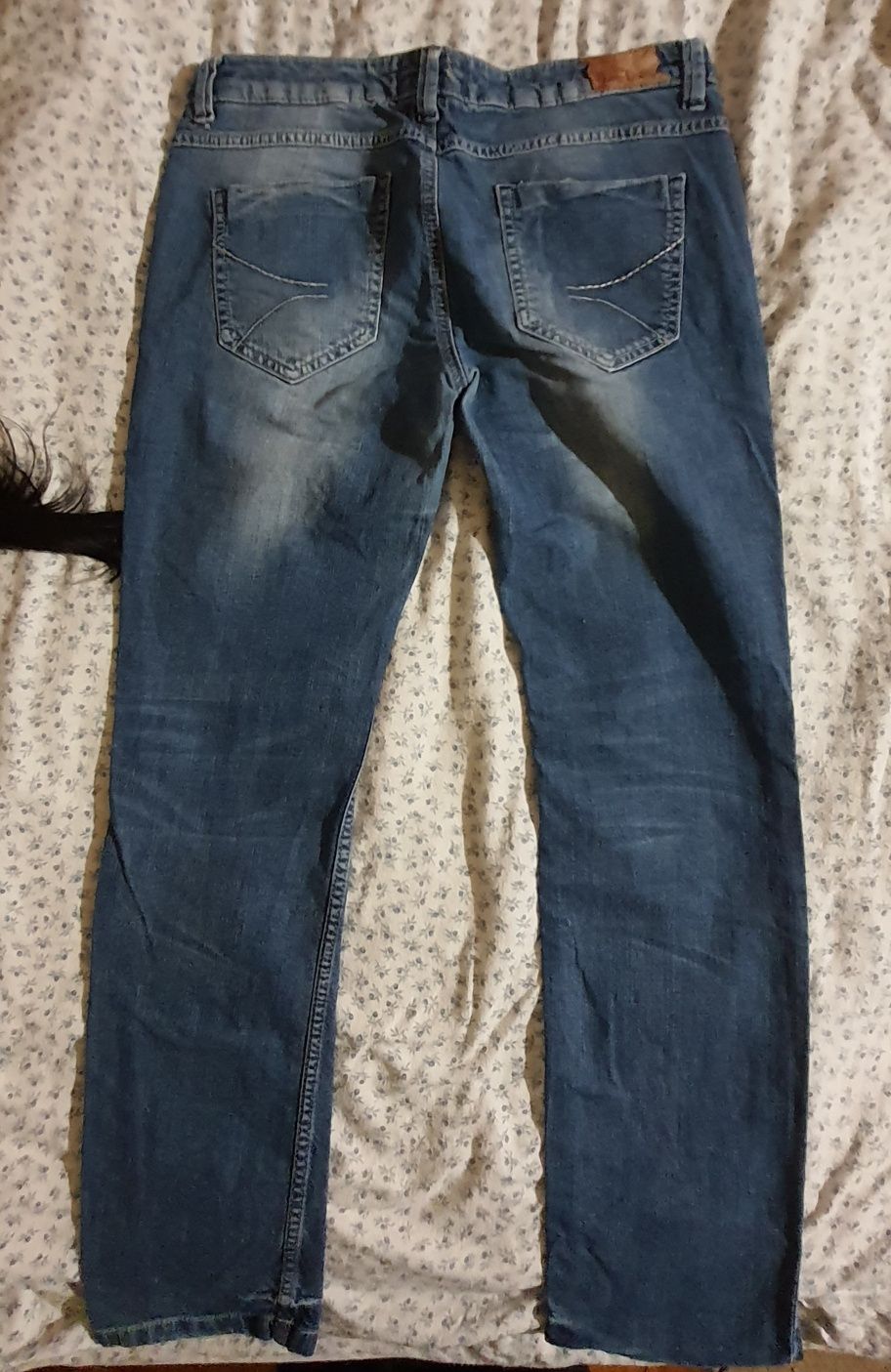 Spodnie jeansowe damskie diverse rozm. 38 lub M