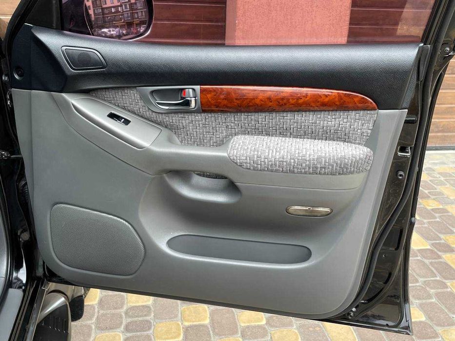 Продам  Toyota Land Cruiser Prado 2006. Можна в розстрочку, під викуп.