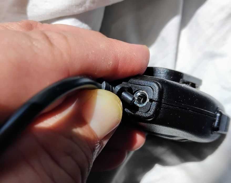 Гарнитура для раций Baofeng выносная (плечевая)