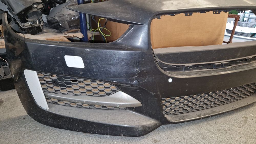 Otica XENOM E DIURNO   jaguar  modelo XE