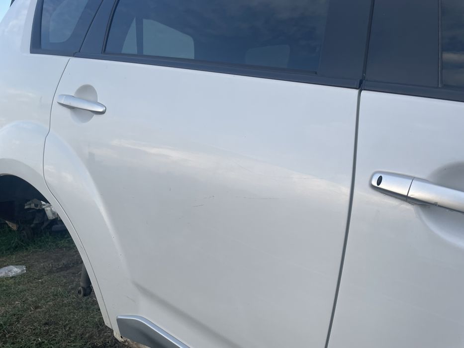 Кузов четвертини Mitsubishi Outlander XL 2008