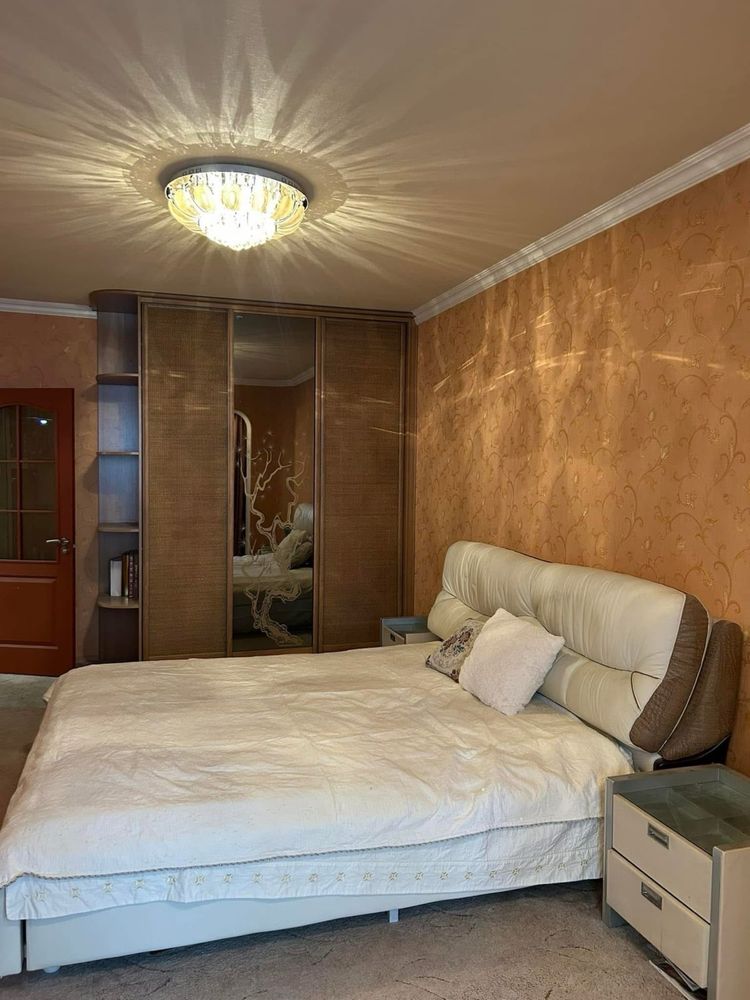 ПРОДАМ 3 кімнатну квартиру на ВАСИЛЯ СТУСА