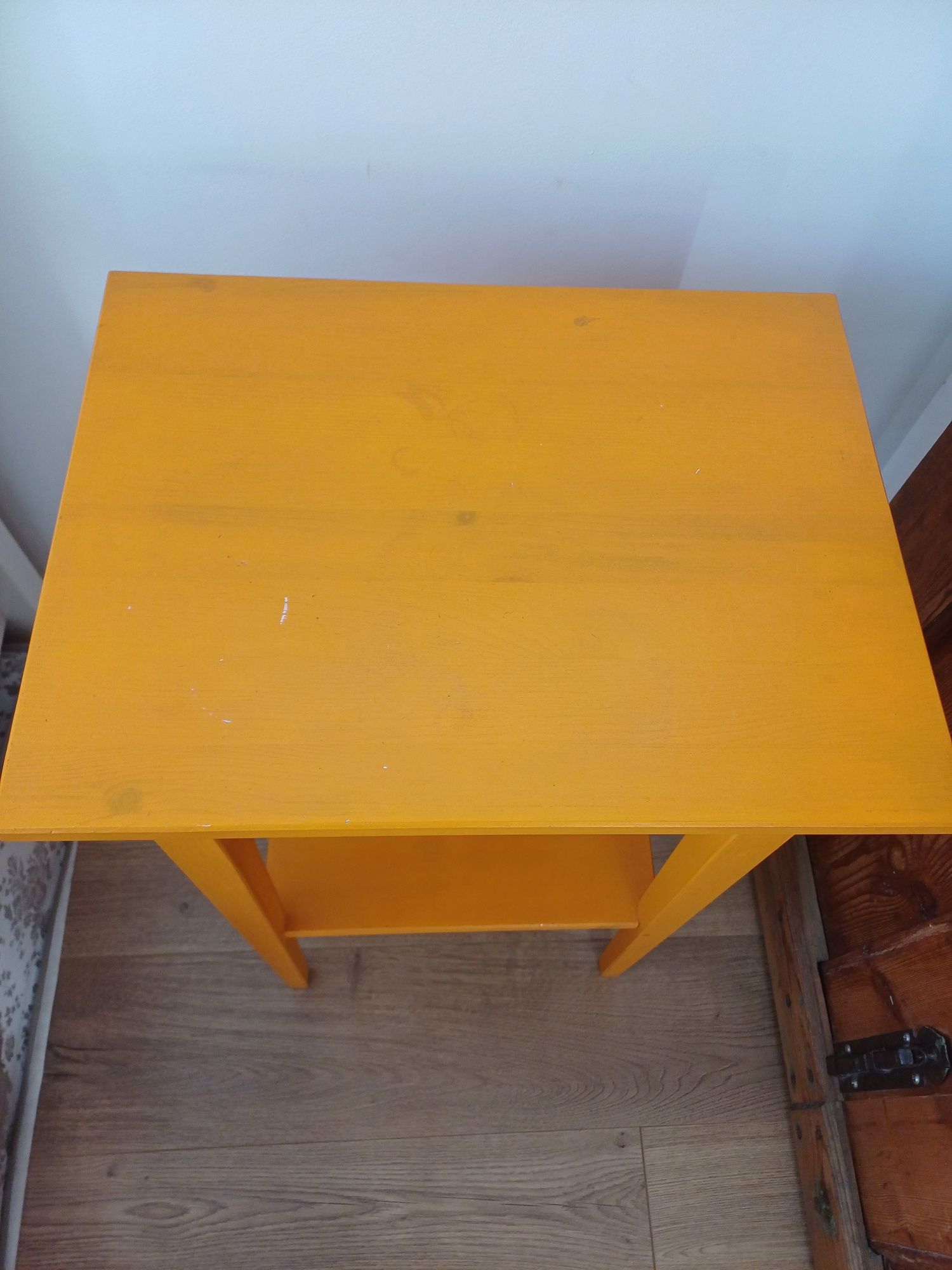 Mesa cabeceira ikea