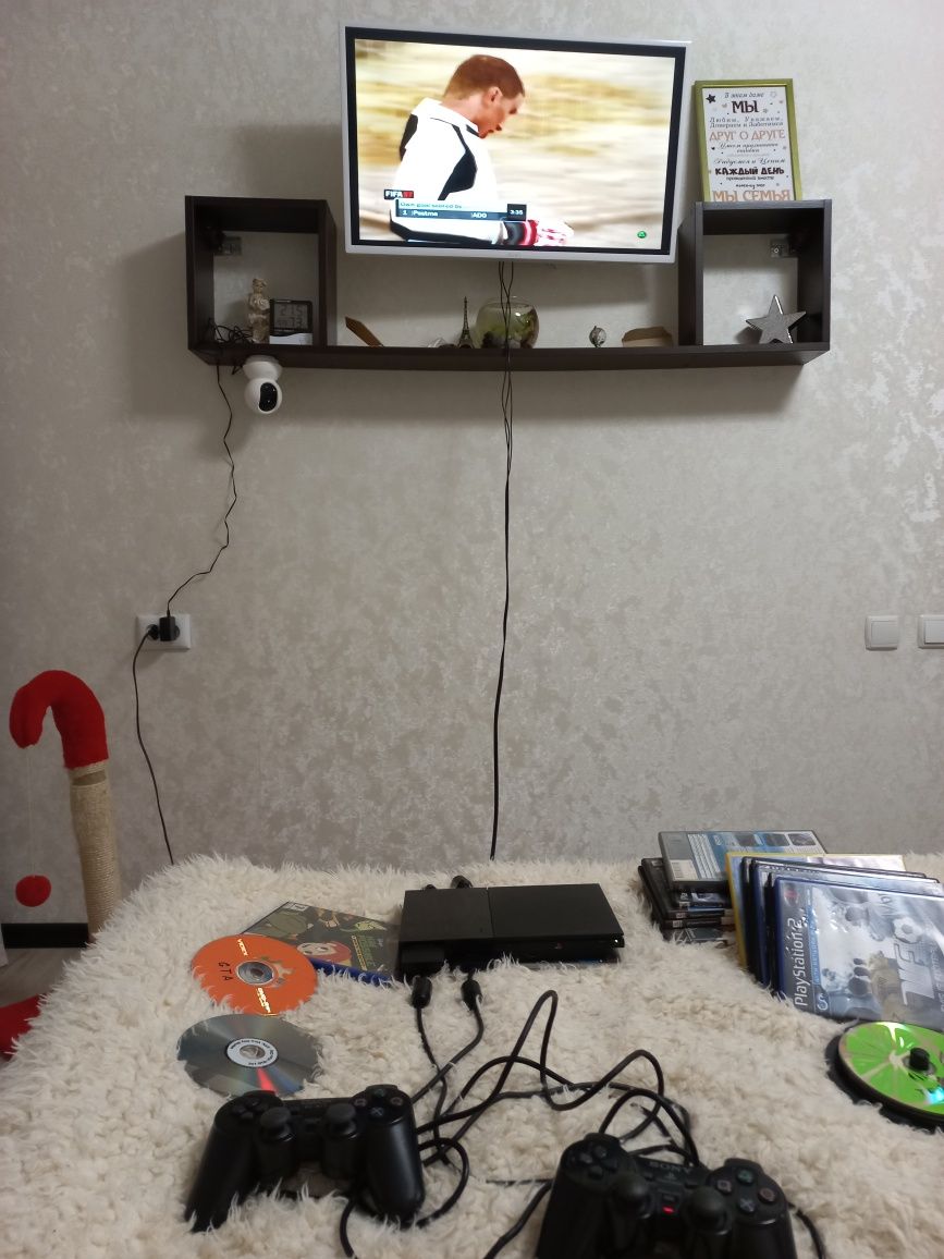 Продам сониплейстейшен 2.PlayStation2