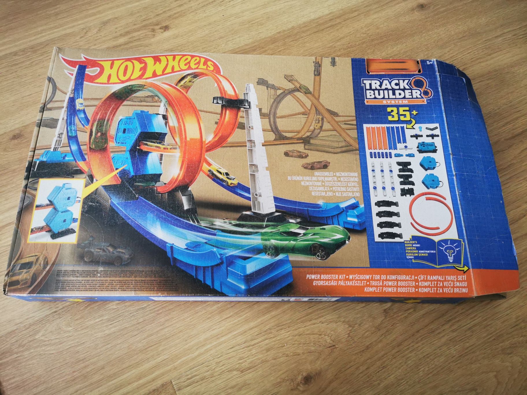 Hot wheels track builder system 35
