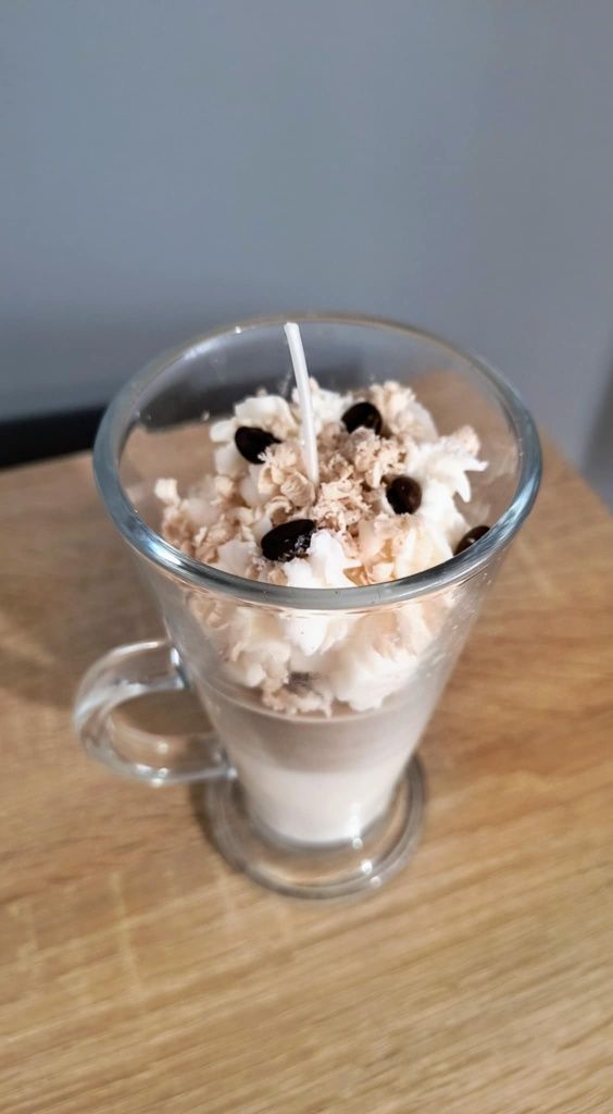 Świeca Latę macchiato o zapachu waniliowym