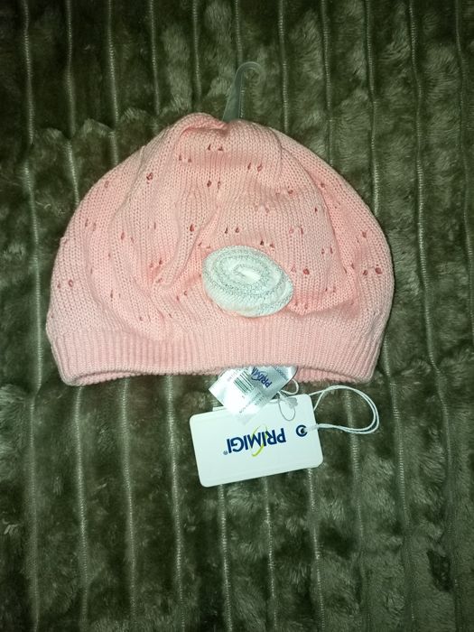 Шапочка на дівчинку