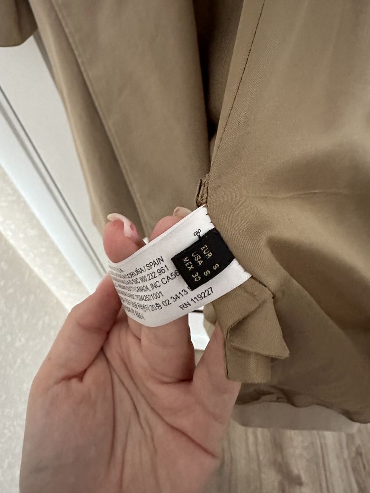 Жіночий тренч Massimo Dutti