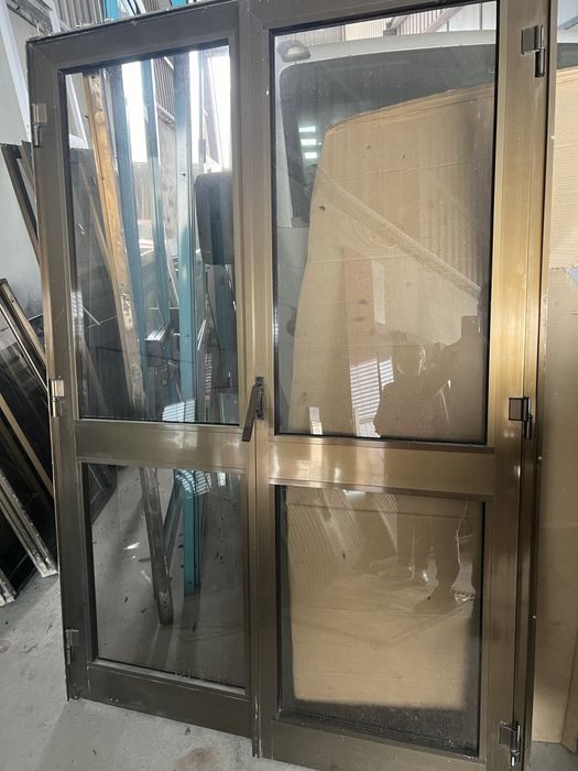 Janela de correr e de abrir - Cor bronze