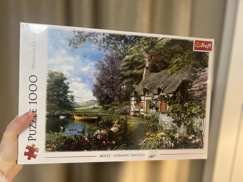 Puzzle 1000 elementów Trefl, chatka w lesie, uroczy zakątek NOWE