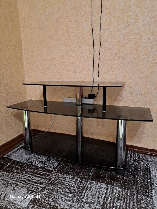 Стіл жульнальний скляний в ідеальному стані