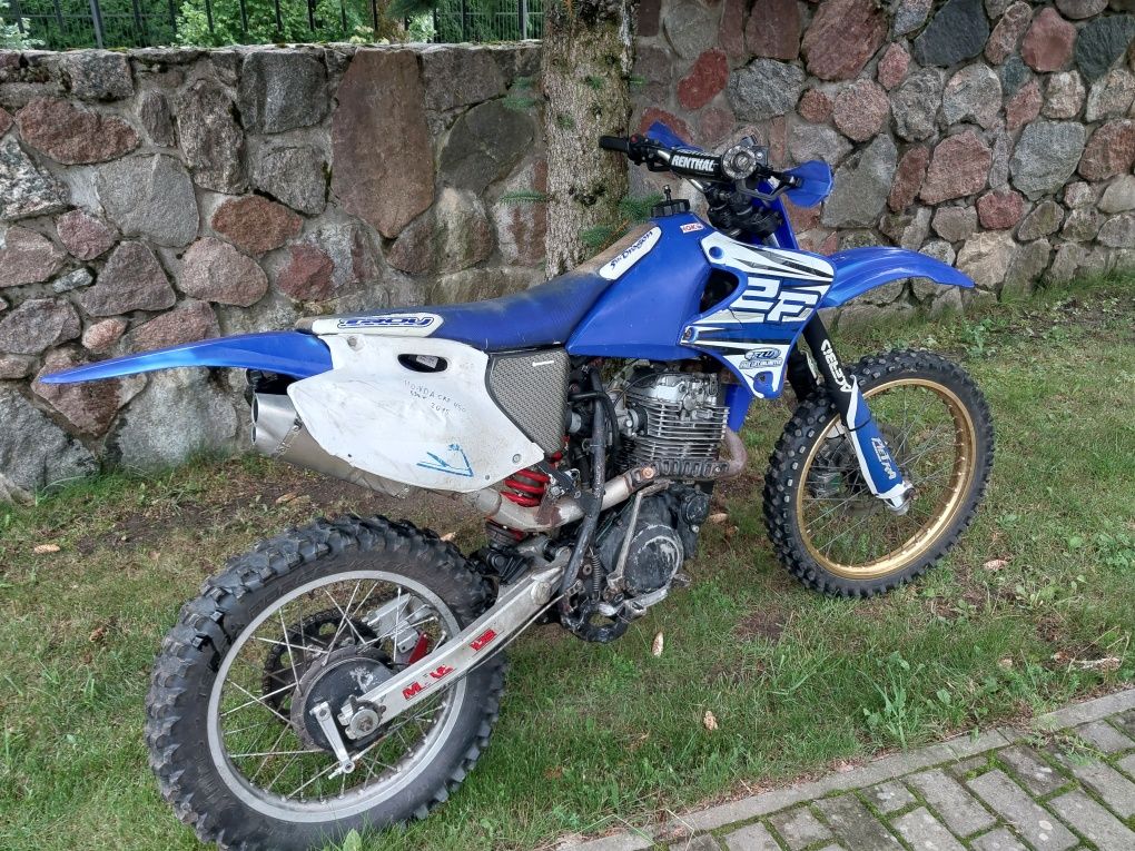 Cross Yamaha xt 600