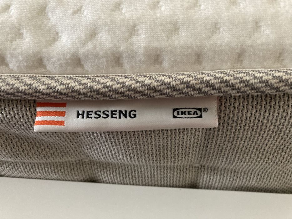 Lóżko z materacem Ikea. Materac oddychajacy dla zdrowego kreg.